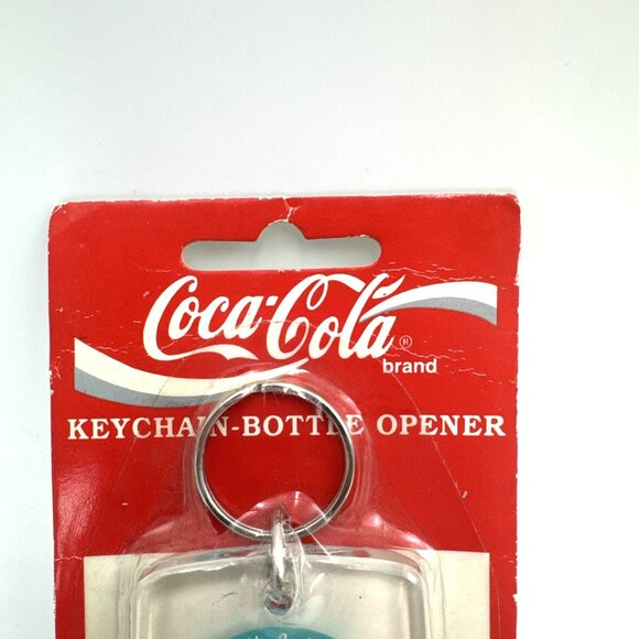 Coca-Cola Bottle Opener Keychain Acrylic Classic Logo Vintage 1995 NOS - Picture 3 of 4